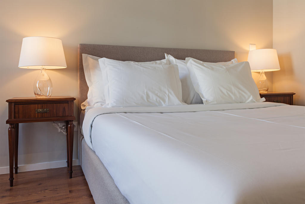 Отель B The Guest Downtown Порту Номер фото